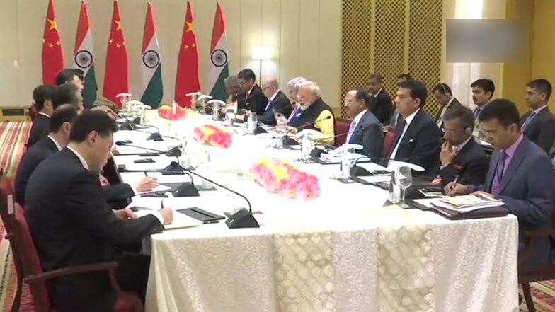 Mamallapuram Summit Day 2: চেন্নাইয়ে পাঁচতারা হোটেলে চলছে চিন ও ভারতের প্রতিনিধি দলের বৈঠক Mamallapuram Summit Day 2: চেন্নাইয়ে পাঁচতারা হোটেলে চলছে চিন ও ভারতের প্রতিনিধি দলের বৈঠক