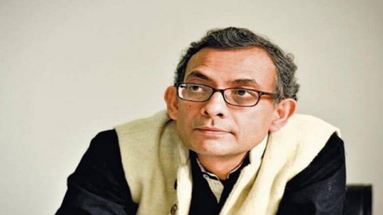 Abhijit Vinayak Banerjee: āϏāĻŽāĻžāĻŦāϰā§āϤāύ⧠āĻ
āĻāĻŋāĻāĻŋā§ āĻŦāĻŋāύāĻžā§āĻ āĻŦā§āϝāĻžāύāĻžāϰā§āĻāĻŋāĻā§ āĻĄāĻŋ-āϞāĻŋāĻ āĻĻāĻŋāĻā§āĻā§ āĻāϞāĻāĻžāϤāĻž āĻŦāĻŋāĻļā§āĻŦāĻŦāĻŋāĻĻā§āϝāĻžāϞā§