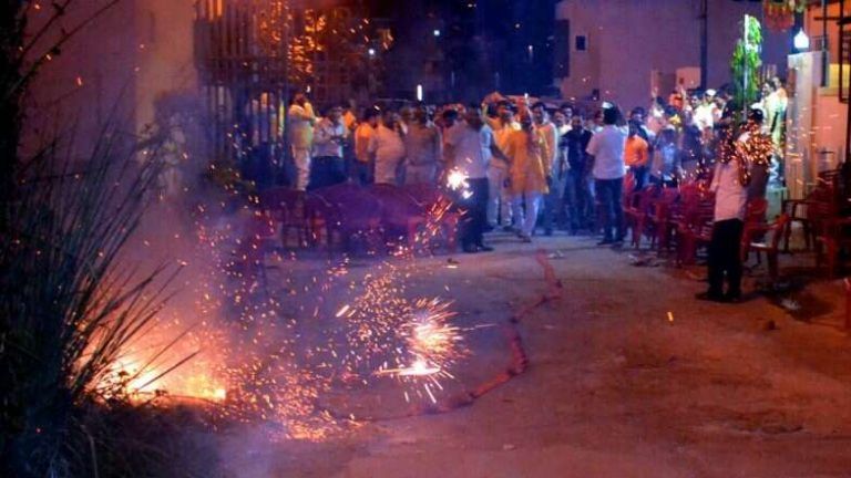 Mumbai: দীপাবলিতে লাইসেন্স ছাড়া বাজি বিক্রি করলেই কড়া ব্যবস্থা, জানাল মুম্বই পুলিশ