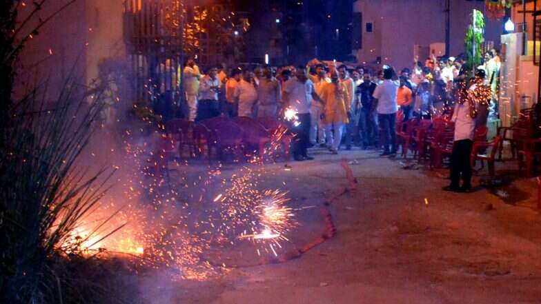 Clash In Gujarat: আতশবাজি পোড়ানোকে কেন্দ্র করে গোষ্ঠী সংঘর্ষ, গুজরাটে ধৃত ১৯