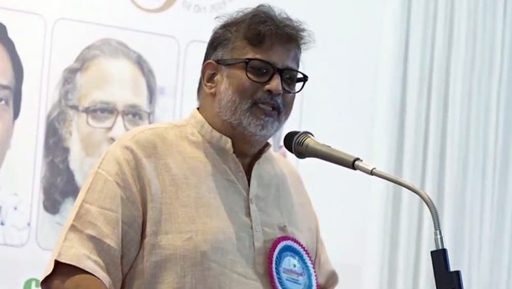 বাপু হত্যার ষড়যন্ত্রকারী সাভারকরকে ভারত রত্ন? বিজেপি আরএসএস-কে তুলোধনা মহাত্মার নাতির বাপু হত্যার ষড়যন্ত্রকারী সাভারকরকে ভারত রত্ন? বিজেপি আরএসএস-কে তুলোধনা মহাত্মার নাতির