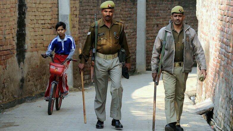 Ayodhya Case: উত্তরপ্রদেশ জুড়ে জারি সতর্কতা, অযোধ্যায় কড়া নিরাপত্তার ব্যবস্থা Ayodhya Case: উত্তরপ্রদেশ জুড়ে জারি সতর্কতা, অযোধ্যায় কড়া নিরাপত্তার ব্যবস্থা