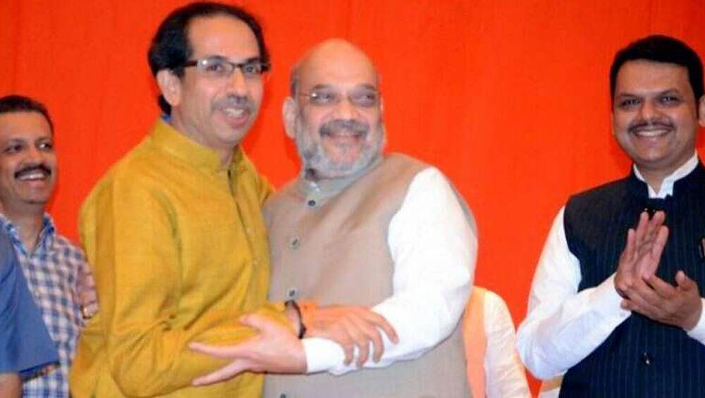 Maharashtra Assembly Elections Results: ক্ষমতার রশি কার হাতে? মুখ্যমন্ত্রীর দাবিতে অনড় উদ্ধব ঠাকরে, পুরনো চেয়ারেই বসতে চাইছেন দেবেন্দ্র ফডনবিশ Maharashtra Assembly Elections Results: ক্ষমতার রশি কার হাতে? মুখ্যমন্ত্রীর দাবিতে অনড় উদ্ধব ঠাকরে, পুরনো চেয়ারেই বসতে চাইছেন দেবেন্দ্র ফডনবিশ