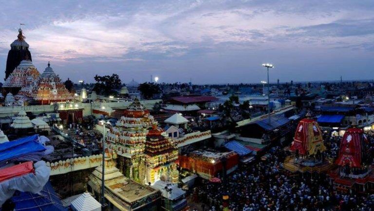 Puri Jagannath Temple: রথের সময় পুরীর জগন্নাথ মন্দিরের সিংহ দুয়ার রুপোর আচ্ছাদনে