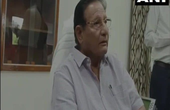 জরুরি অবস্থার সময় গ্রেপ্তার জেলবন্দিদের পেনশন তুলে নিল রাজস্থান সরকার জরুরি অবস্থার সময় গ্রেপ্তার জেলবন্দিদের পেনশন তুলে নিল রাজস্থান সরকার
