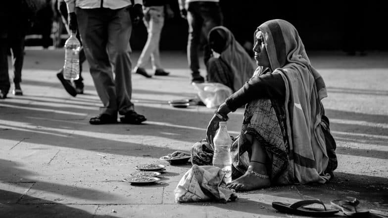 Beggar Woman Found To Have Rs 2 Lakh: ভিক্ষুকের ব্যাঙ্ক অ্যাকাউন্টে ২ লাখ, ঝোলায় ১৫ হাজার! Beggar Woman Found To Have Rs 2 Lakh: ভিক্ষুকের ব্যাঙ্ক অ্যাকাউন্টে ২ লাখ, ঝোলায় ১৫ হাজার!