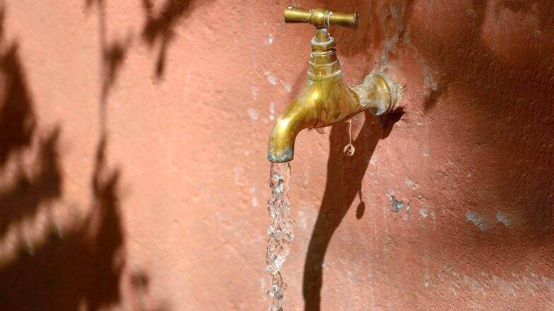 Kolkata Failed All Tap Water Tests: পানীয় জলের স্বচ্ছতা পরীক্ষায় ব্যর্থ কলকাতা, ভয়ঙ্কর পরিস্থিতি দিল্লির; একমাত্র বিশুদ্ধ মুম্বইয়ের ট্যাপ ওয়াটার