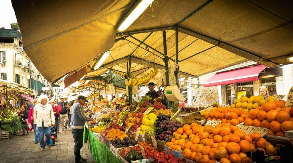 Vegetable Price Decreased: টাস্কফোর্সের তৎপরতায় কমল সব্জির বাজারদর, কার্তিক পুজোর আগে স্বস্তিতে বাঙালি Vegetable Price Decreased: টাস্কফোর্সের তৎপরতায় কমল সব্জির বাজারদর, কার্তিক পুজোর আগে স্বস্তিতে বাঙালি