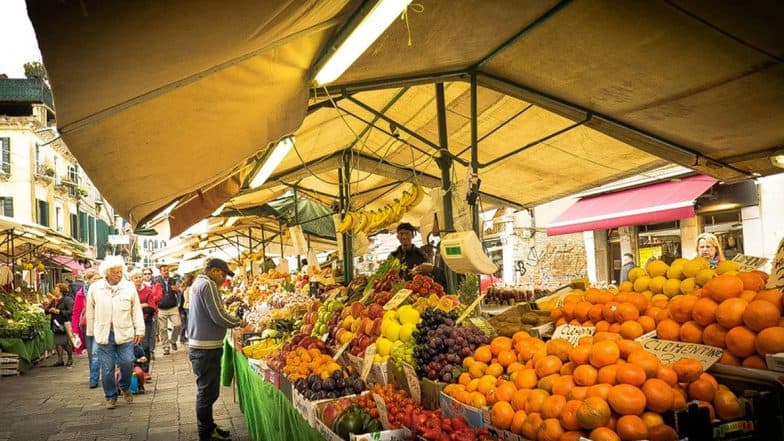 Vegetable Price Decreased: টাস্কফোর্সের তৎপরতায় কমল সব্জির বাজারদর, কার্তিক পুজোর আগে স্বস্তিতে বাঙালি Vegetable Price Decreased: টাস্কফোর্সের তৎপরতায় কমল সব্জির বাজারদর, কার্তিক পুজোর আগে স্বস্তিতে বাঙালি