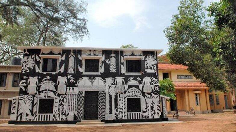Visva Bharati University: বিশ্বভারতী বিশ্ববিদ্যালয়ে স্থায়ীভাবে CISF মোতায়েনের নির্দেশ মানব সম্পদ উন্নয়ন মন্ত্রকের Visva Bharati University: বিশ্বভারতী বিশ্ববিদ্যালয়ে স্থায়ীভাবে CISF মোতায়েনের নির্দেশ মানব সম্পদ উন্নয়ন মন্ত্রকের