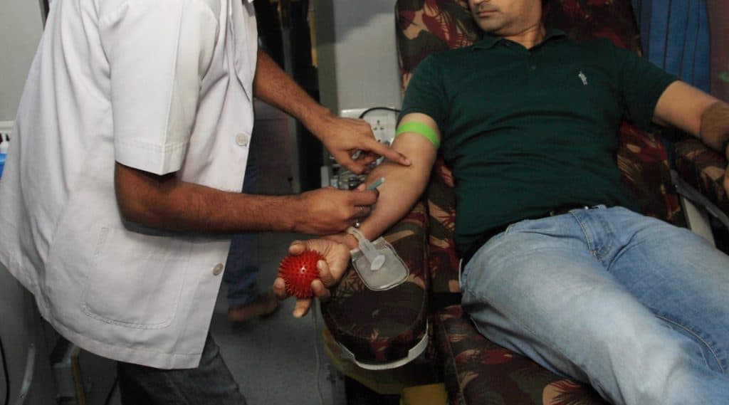 Blood Donors Gets Hilsa In Kolkata: রক্ত দান করলেই 'মিলছে' ইলিশ, ইনডাকশন ওভেন Blood Donors Gets Hilsa In Kolkata: রক্ত দান করলেই 'মিলছে' ইলিশ, ইনডাকশন ওভেন