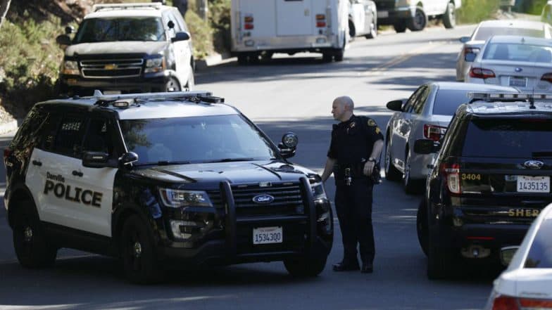 California Saugus High School Shooting: মার্কিন মুলুকের বন্দুকবাজের হামলায় মৃত ১ , সন্দেহভাজনকে আটক করেছে পুলিশ California Saugus High School Shooting: মার্কিন মুলুকের বন্দুকবাজের হামলায় মৃত ১ , সন্দেহভাজনকে আটক করেছে পুলিশ