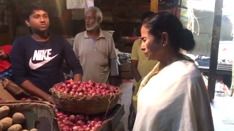 Onion Price Hike: অগ্নিমূল্য পেঁয়াজ, পরিস্থিতি জানতে যদুবাবু বাজারে হাজির মুখ্যমন্ত্রী মমতা ব্যানার্জি