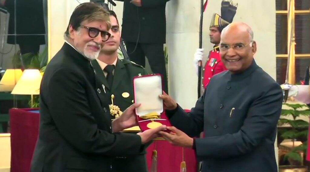 Amitabh Bachchan Receives Dadasaheb Phalke Award : দাদাসাহেব ফালকে পুরস্কার পেলেন অমিতাভ বচ্চন Amitabh Bachchan Receives Dadasaheb Phalke Award : দাদাসাহেব ফালকে পুরস্কার পেলেন অমিতাভ বচ্চন