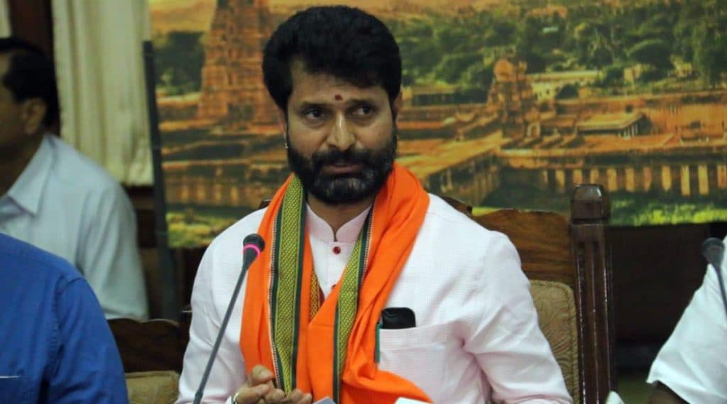 Karnataka BJP Minister C T Ravi: 'সংখ্যাগুরুরা ধৈর্য হারালে গোধরার মতো পরিস্থিতি হবে', CAA নিয়ে বিক্ষোভকারীদের হুঁশিয়ারি কর্নাটকের মন্ত্রীর Karnataka BJP Minister C T Ravi: 'সংখ্যাগুরুরা ধৈর্য হারালে গোধরার মতো পরিস্থিতি হবে', CAA নিয়ে বিক্ষোভকারীদের হুঁশিয়ারি কর্নাটকের মন্ত্রীর