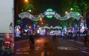 Christmas In Kolkata: বড়দিনের মৌতাতে কসমোপলিটন কলকাতা, প্রিয় শহরের জনারণ্যে হেঁটে বেড়ায় সান্তা বুড়ো