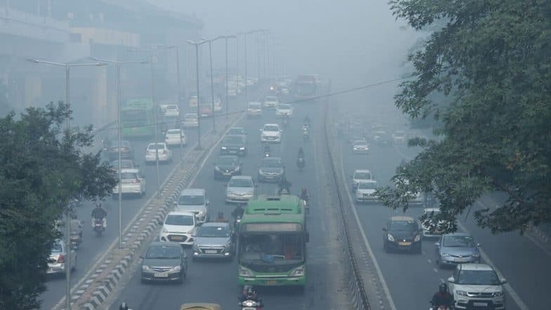 Delhi Air Pollution: উত্তুরে হাওয়া কমতেই ফের দূষণে জর্জরিত দিল্লি, শ্বাষকষ্টে নাকাল বাসিন্দারা Delhi Air Pollution: উত্তুরে হাওয়া কমতেই ফের দূষণে জর্জরিত দিল্লি, শ্বাষকষ্টে নাকাল বাসিন্দারা
