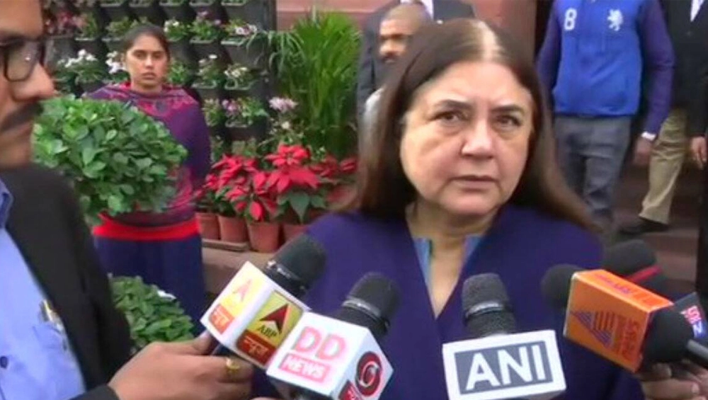 Stray Dogs Maneka Gandhi: দিল্লির ৩ লক্ষ পথ কুকুরকে বাঁচাতে প্রধানমন্ত্রী মোদীর হস্তক্ষেপ চান মানেকা গান্ধী