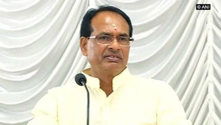 Madhya Pradesh CM Shivraj Singh Chouhan: চাকরি না পেয়ে তরুণীর আত্মহননের চেষ্টা ভাইরাল, যুব সম্প্রদায়কে কী বললেন শিবরাজ সিং চৌহান?