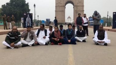Priyanka Gandhi Protest at India Gate: জামিয়াকাণ্ডে ইন্ডিয়া গেটে ধরনায় বসলেন প্রিয়াঙ্কা গান্ধি বঢরা