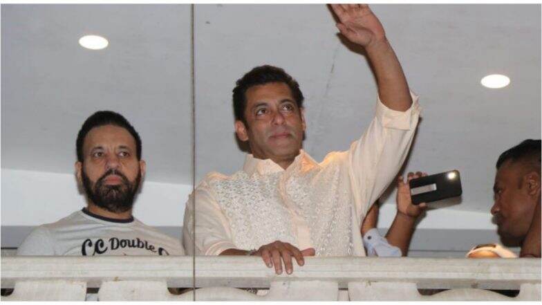 Salman Khan: āĻ-āĻŽā§āϞ⧠āĻšā§āĻŽāĻāĻŋ! āĻĻā§’āĻāĻŖā§āĻāĻžāϰ āĻŽāϧā§āϝ⧠āĻŦāĻŋāϏā§āĻĢā§āϰāĻŖā§ āĻāĻĄāĻŧā§ āϝāĻžāĻŦā§ āϏāϞāĻŽāύ āĻāĻžāύā§āϰ āĻŦāĻžāĻĄāĻŧāĻŋ!