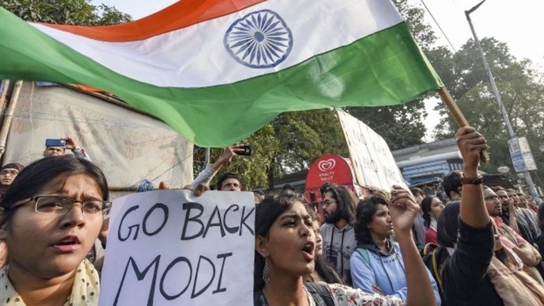Go Back Modi Rally: নরেন্দ্র মোদির সফরের দ্বিতীয় দিনেও অব্যাহত বিক্ষোভ, ধর্মতলায় জমায়েত পড়ুয়াদের