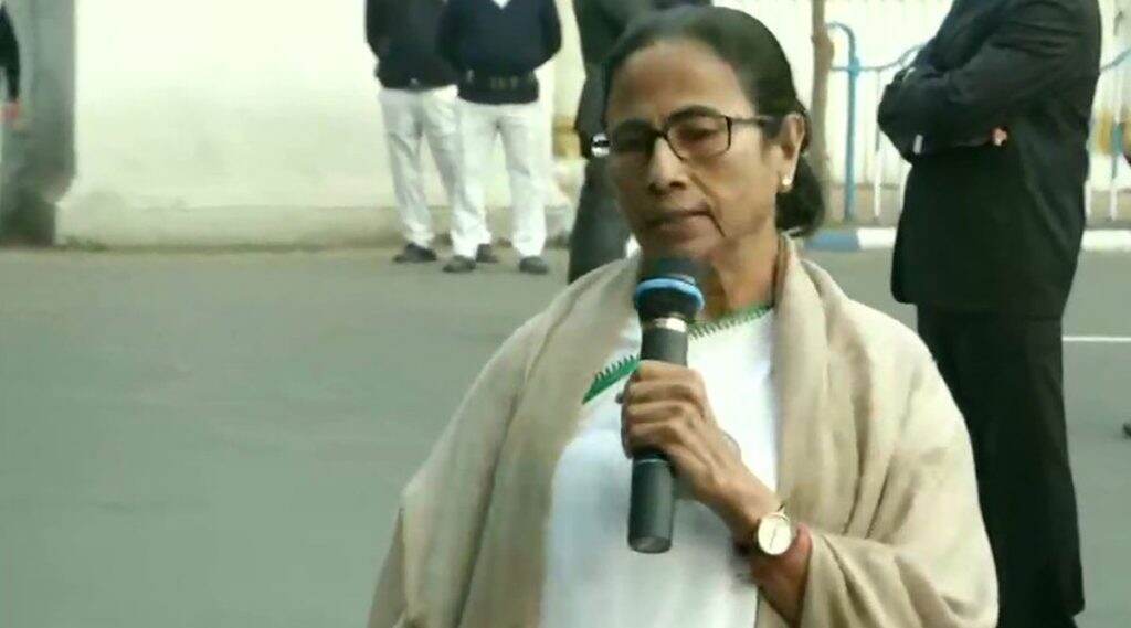 Narendra Modi-Mamata Banerjee Meeting: সিএএ ও এনআরসি তুলে নেওয়ার আবেদন জানান, প্রশাসনিক দায়িত্ব সামলাতেই প্রধানমন্ত্রীর সঙ্গে দেখা করেন দাবি মুখ্যমন্ত্রীর Narendra Modi-Mamata Banerjee Meeting: সিএএ ও এনআরসি তুলে নেওয়ার আবেদন জানান, প্রশাসনিক দায়িত্ব সামলাতেই প্রধানমন্ত্রীর সঙ্গে দেখা করেন দাবি মুখ্যমন্ত্রীর