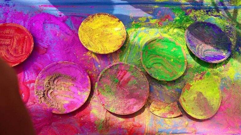 Shantiniketan Basanta Utsav: āĻĻā§āϞ āĻā§āϏāĻŦā§āϰ āĻĻāĻŋāύāĻ āĻŦāϏāύā§āϤ āĻā§āϏāĻŦ āĻļāĻžāύā§āϤāĻŋāύāĻŋāĻā§āϤāύā§, āĻāĻ āĻāĻžāĻāĻžāϞā§āύ āĻĒāĻžāϰā§āĻĨ āĻā§āϝāĻžāĻāĻžāϰā§āĻāĻŋ