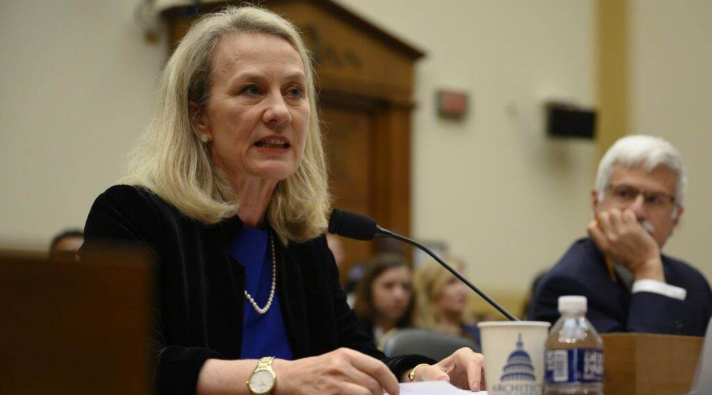 US Diplomat Alice Wells On Kashmir: ইন্টারনেট আংশিক ফেরায় খুশি , তবে কাশ্মীরের রাজনীতিকদের দ্রুত মুক্তি দেওয়া হোক: অ্যামেরিকা US Diplomat Alice Wells On Kashmir: ইন্টারনেট আংশিক ফেরায় খুশি , তবে কাশ্মীরের রাজনীতিকদের দ্রুত মুক্তি দেওয়া হোক: অ্যামেরিকা