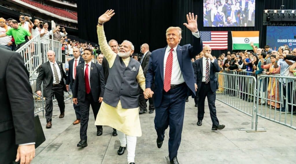 Donald Trump India Visit: ভারতে পা দিলে ডোনাল্ড ট্রাম্পকে খাদি কাপড়-চরকা উপহার দেবে সবরমতী আশ্রম Donald Trump India Visit: ভারতে পা দিলে ডোনাল্ড ট্রাম্পকে খাদি কাপড়-চরকা উপহার দেবে সবরমতী আশ্রম