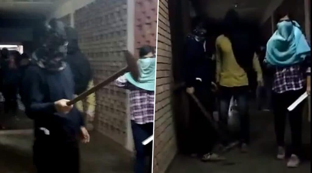 Delhi Police Filed FIR: প্রায় ১৭ ঘণ্টা পার, অবশেষে জেএনইউ হামলার এফআইআর নিল দিল্লি পুলিশ Delhi Police Filed FIR: প্রায় ১৭ ঘণ্টা পার, অবশেষে জেএনইউ হামলার এফআইআর নিল দিল্লি পুলিশ