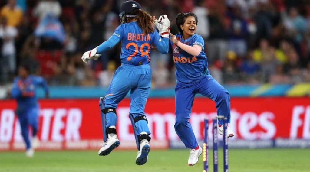 Women's T20 World Cup 2020: টি-২০ বিশ্বকাপে জয় দিয়ে শুরু ভারতের মেয়েদের, সিডনিতে ১৭ রানে হারল অস্ট্রেলিয়া Women's T20 World Cup 2020: টি-২০ বিশ্বকাপে জয় দিয়ে শুরু ভারতের মেয়েদের, সিডনিতে ১৭ রানে হারল অস্ট্রেলিয়া
