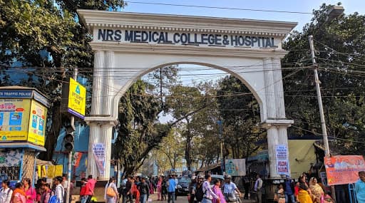 Kolkata: নিম্নমানের সুতো দিয়ে দশদিনের শিশুর শরীরে ৩ বার সেলাই! মৃত্যু সদ্যজাতের Kolkata: নিম্নমানের সুতো দিয়ে দশদিনের শিশুর শরীরে ৩ বার সেলাই! মৃত্যু সদ্যজাতের
