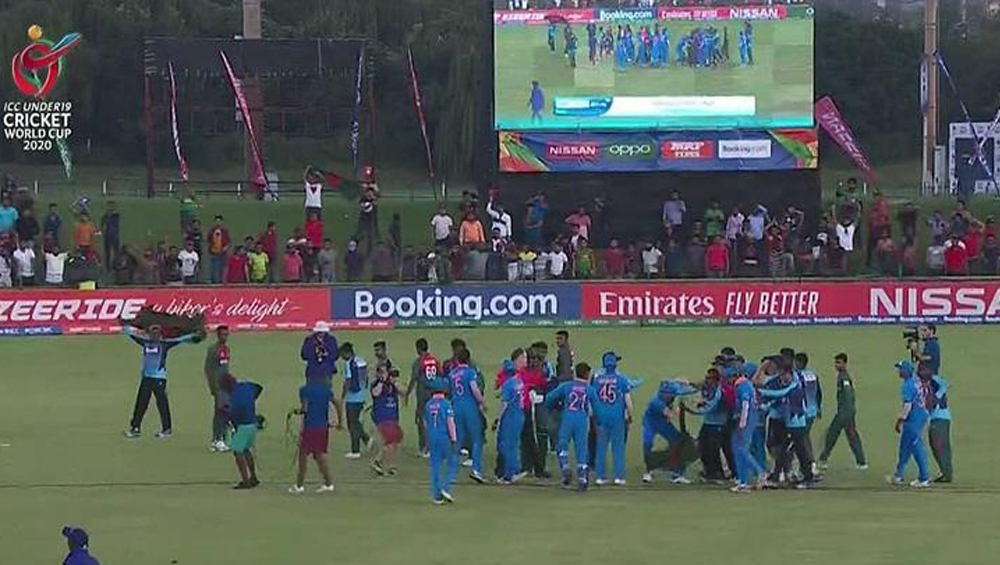 Bangladesh U19 Players Indulge Into A Physical Fight With India U19 Team: অনূর্ধ্ব-১৯ বিশ্বকাপ জিতে মাঠেই ভারতীয় দলের সঙ্গে অভব্য আচরণ বাংলাদশের ক্রিকেটারদের (দেখুন ভিডিও)