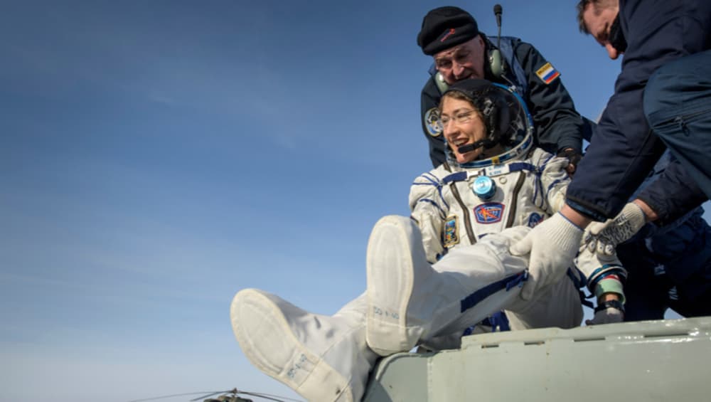 Christina Koch Returned To Earth: ৩২৮ দিন মহাকাশে, রেকর্ড গড়ে পৃথিবীতে ফিরলেন নাসার মহিলা মহাকাশচারী ক্রিশ্চিয়ানা কোচ Christina Koch Returned To Earth: ৩২৮ দিন মহাকাশে, রেকর্ড গড়ে পৃথিবীতে ফিরলেন নাসার মহিলা মহাকাশচারী ক্রিশ্চিয়ানা কোচ
