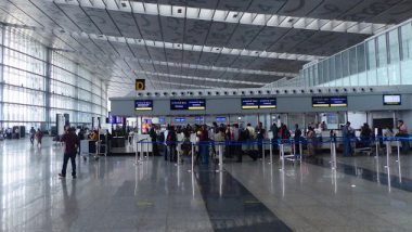 Kolkata Airport: করোনার কাঁটা, ফের ৩১ আগস্ট পর্যন্ত দিল্লি, মুম্বই, গুজরাট, তামিলনাড়ুর বিমান বাতিল কলকাতায়