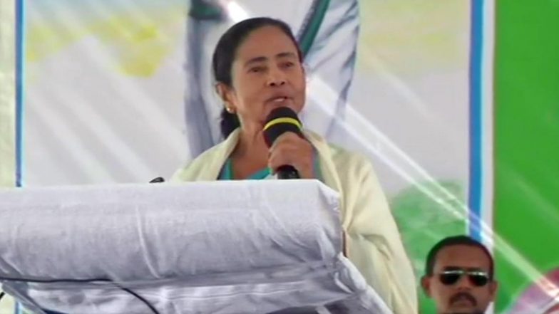 Mamata Banerjee: করোনা মোকাবিলায় নেই যথাযথ ব্যবস্থা, তিন জেলাশাসককে ধমক মুখ্যমন্ত্রী মমতা ব্যানার্জির