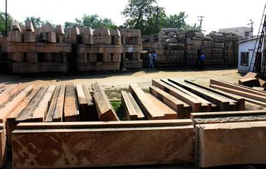 Ayodhya Ram Temple: অযোধ্যায় রামমন্দির তৈরির কাজ শুরু করতে ১ টাকা দিল কেন্দ্র সরকার, গঠন হল ট্রাস্ট বোর্ড