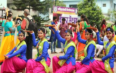 Rabindra Bharati University Basanta Utsav 2020: আবিরের রং, নাচে গানে রবীন্দ্রভারতী বিশ্ববিদ্যালয়ের বসন্ত উৎসব উদযাপন