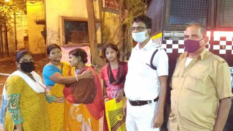 Kolkata: লকডাউনের মধ্যেই গাড়ি ব্রেকডাউন, মাঝরাতে প্রসূতিকে হাসপাতালে পৌঁছে দিল কলকাতা পুলিশ