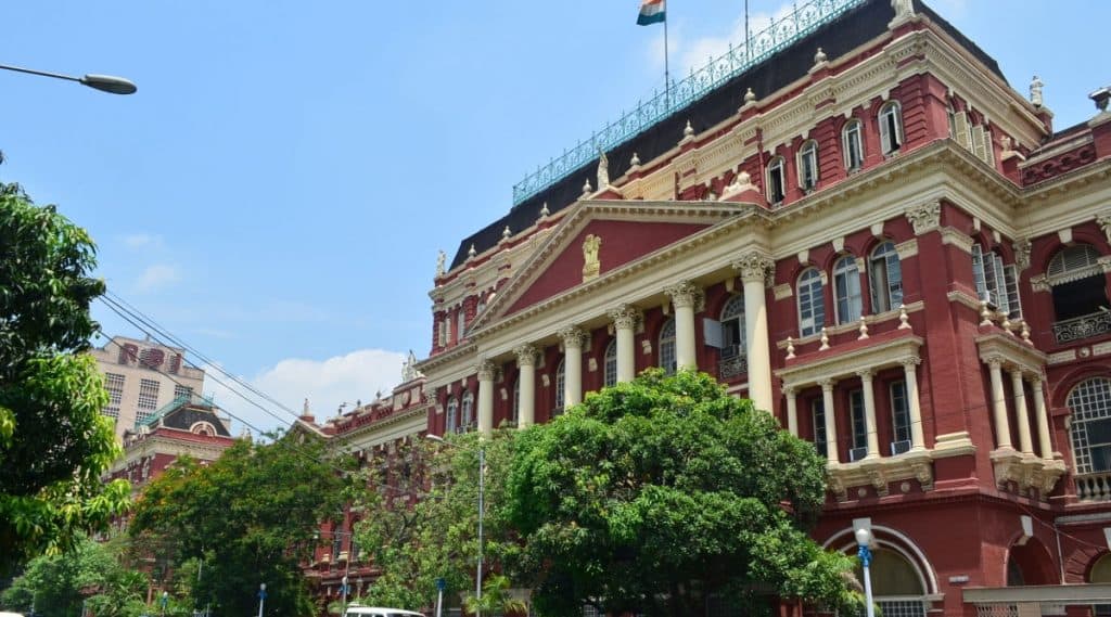 Kolkata: রাইটার্স বিল্ডিংয়ে রিভলভার থেকে চলল গুলি, নিহত পুলিশকর্মী Kolkata: রাইটার্স বিল্ডিংয়ে রিভলভার থেকে চলল গুলি, নিহত পুলিশকর্মী