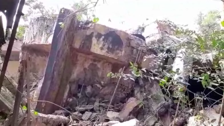 Water Tank Collapses In Salt Lake: সল্টলেকে হুড়মুড়িয়ে ভেঙে পড়ল জলের ট্যাঙ্ক