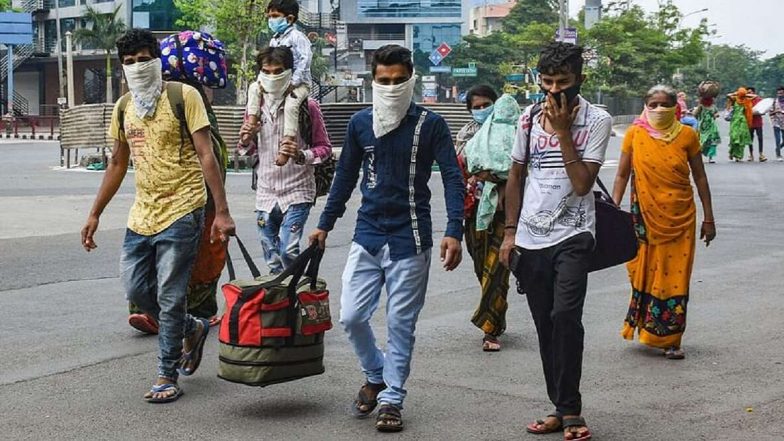 Centre Responds: কোনো অভিবাসী শ্রমিককে সকাল ১১ টা পর্যন্ত রাস্তায় ফেলে রাখা হয়নি, সুপ্রিম কোর্টের প্রশ্নে জবাব জানাল কেন্দ্রের
