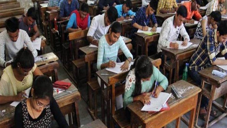 Question Paper Leak: ফাঁস প্রশ্নপত্র, শুরুর ঠিক আগে পিছিয়ে দেওয়া হল ইংরেজি পরীক্ষা