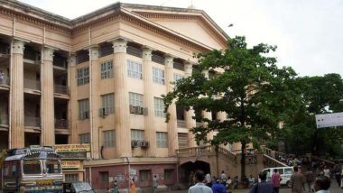 Kolkata: মেডিকেল কলেজের চারতলা থেকে ঝাঁপ দেওয়ার চেষ্টা করোনা রোগীর