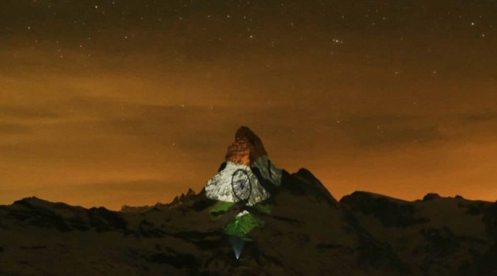 Indian Tricolour Projected Onto Matterhorn Mountain: করোনার বিরুদ্ধে ঐক্যবদ্ধ লড়াইয়ের বার্তা, সুইৎজারল্যান্ডের ম্যাটারহর্ন পর্বত শৃঙ্গে ফুটে উঠল তেরঙ্গা Indian Tricolour Projected Onto Matterhorn Mountain: করোনার বিরুদ্ধে ঐক্যবদ্ধ লড়াইয়ের বার্তা, সুইৎজারল্যান্ডের ম্যাটারহর্ন পর্বত শৃঙ্গে ফুটে উঠল তেরঙ্গা