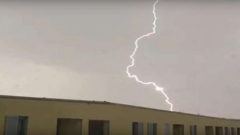 10 killed In Lightning Strikes In Andhra Pradesh: করোনা মহামারীর মধ্যেই অন্ধ্রপ্রদেশে বাজ পড়ে মৃত ১০