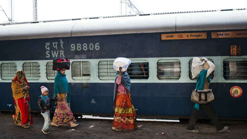 IRCTC Will Refund Train Fare: আগামী ৩ মে পর্যন্ত সংরক্ষিত টিকিটের সম্পূর্ণ টাকা ফেরত দেওয়ার ঘোষণা ভারতীয় রেলের