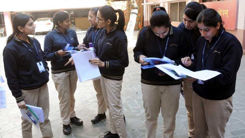 JEE Main and NEET 2020 Exams Date: ঘোষণা হল জয়েন্ট এন্ট্রান্স মেইন ও নিট পরীক্ষার নির্ঘণ্ট, জেনে নিন কবে হতে চলেছে পরীক্ষা