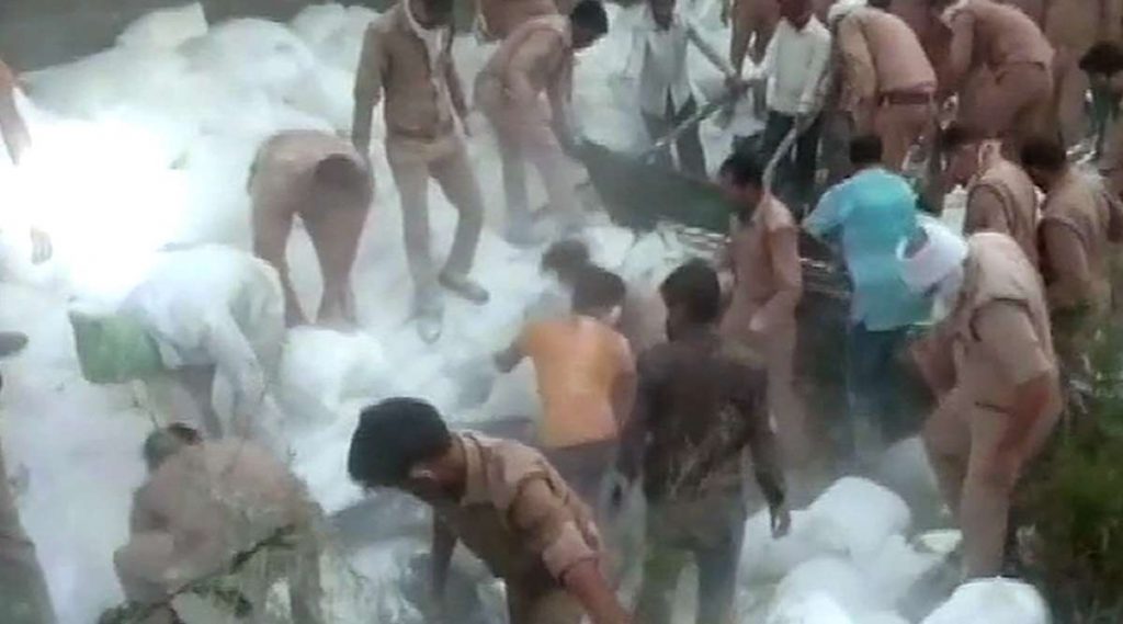 Uttar Pradesh Accident: উত্তরপ্রদেশে দু'টি ট্রাকের সংঘর্ষে মৃত ২৪ জন পরিযায়ী শ্রমিক, গুরুতর আহত বহু